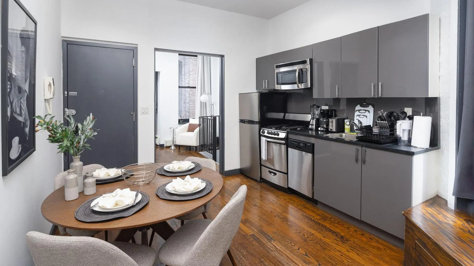 شقة Stylish Duplex In Manhattan With Backyard نيو يورك 0*,